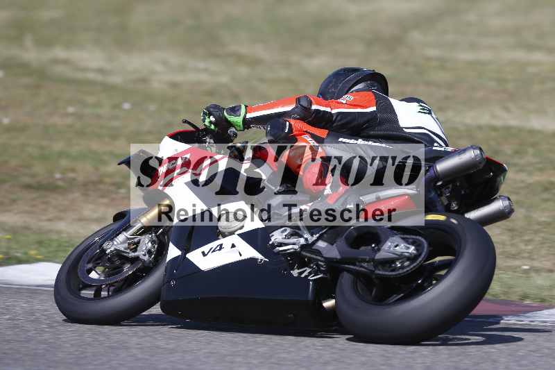 /21 17.06.2026  Ducati Schweiz Track Warmup ADR/Gruppe gelb/383
